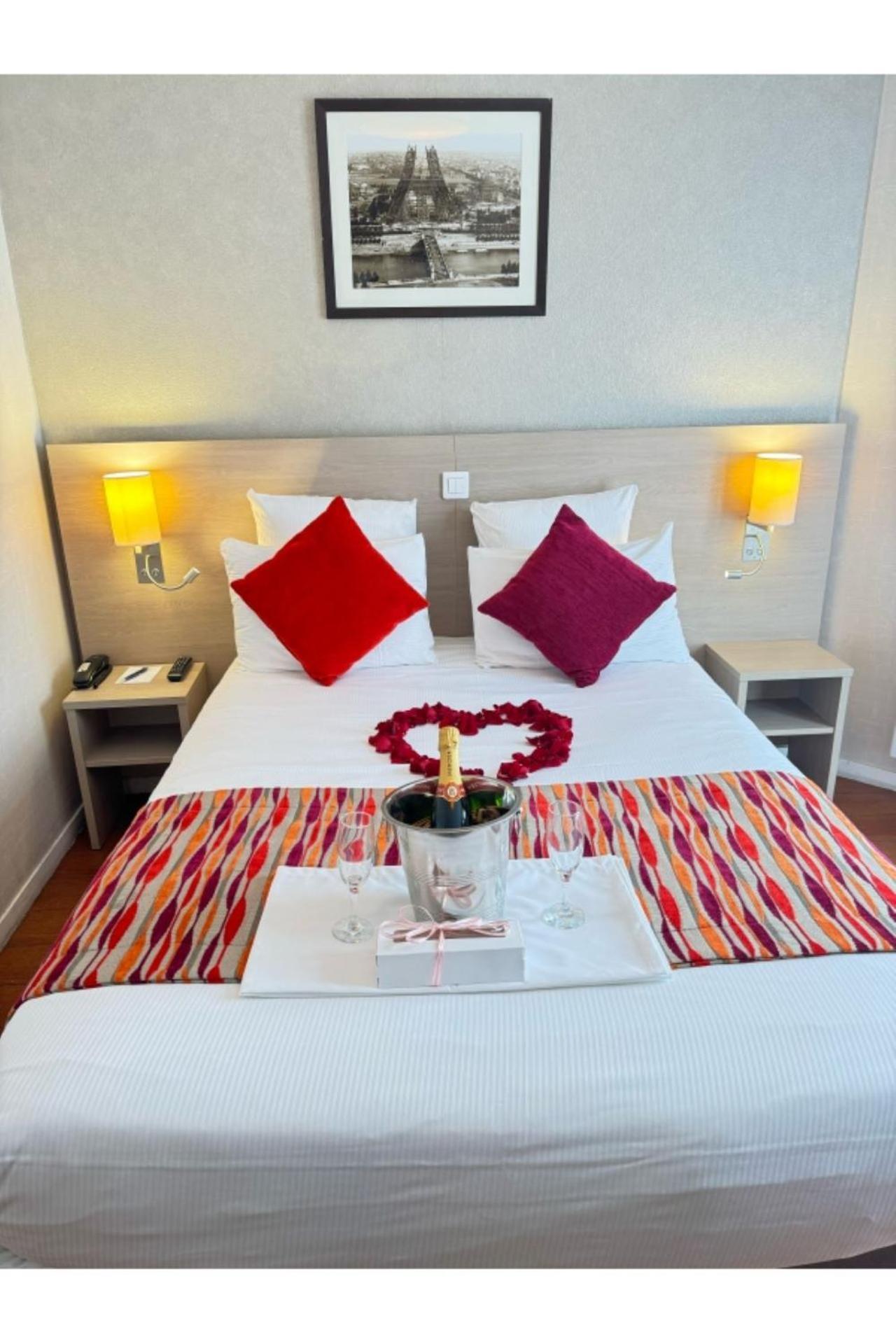Diese Hotel Bastille Париж Екстериор снимка